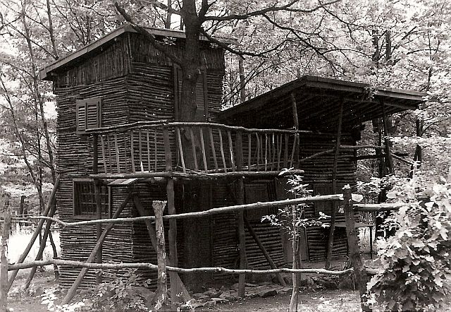 bungalow 9.jpg